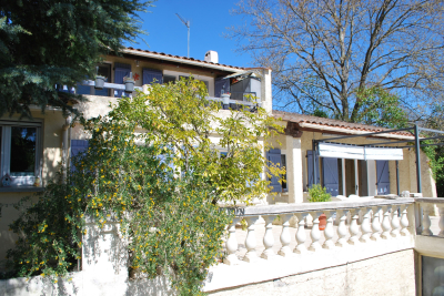 Maison &agrave; vendre appartement rez jardin grand clos 