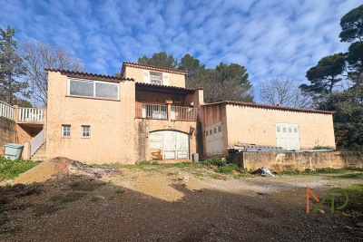 Maison &agrave; vendre &agrave; immobilier FIGANIÈRES  - 6 pi&egrave;ces - 169 m&sup2; 