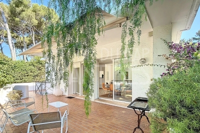Maison &agrave; vendre &agrave; CAP D'ANTIBES  - 4 pi&egrave;ces - 140 m&sup2; 