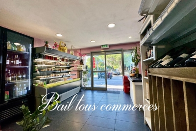 Commerce &agrave; vendre &agrave; SIX-FOURS-LES-PLAGES  - 3 pi&egrave;ces - 95 m&sup2; 