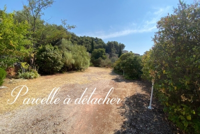 Maison &agrave; vendre &agrave; LA VALETTE-DU-VAR  - 10 pi&egrave;ces - 250 m&sup2; 