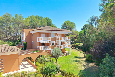 Appartement &agrave; vendre &agrave; ST-RAPHAËL  - 4 pi&egrave;ces - 93 m&sup2; 