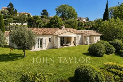 Maison &agrave; vendre &agrave; ST-PAUL-DE-VENCE  - 7 pi&egrave;ces - 175 m&sup2; 