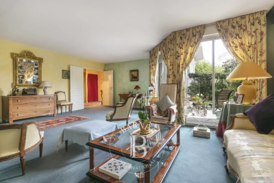 Apartment for sale in COURBEVOIE  - 4 rooms - 148 m&sup2; 