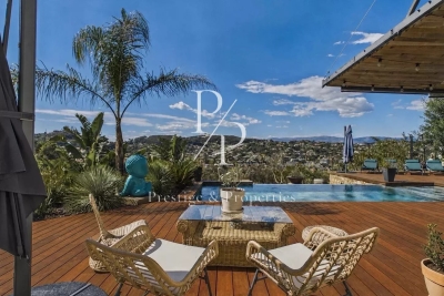 Maison &agrave; vendre &agrave; CANNES  - 10 pi&egrave;ces - 245 m&sup2; 