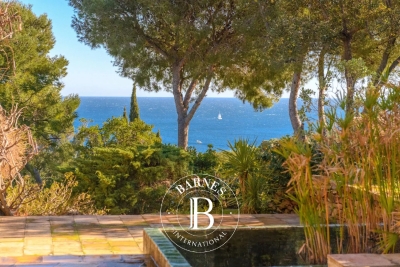 Maison &agrave; vendre &agrave; BORMES-LES-MIMOSAS  - 5 pi&egrave;ces - 2520 m&sup2; 
