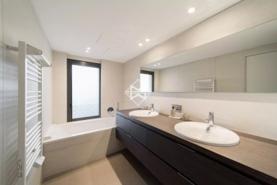 Appartement à Cannes &agrave; louer à partir de 8 000 € / semaine, Photo 9