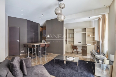 Appartement &agrave; vendre &agrave; PARIS 8EME Faubourg du Roule - 4 pi&egrave;ces - 100 m&sup2; 