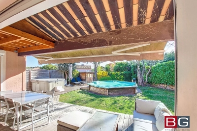 Maison &agrave; vendre &agrave; MOUGINS  - 5 pi&egrave;ces - 115 m&sup2; 