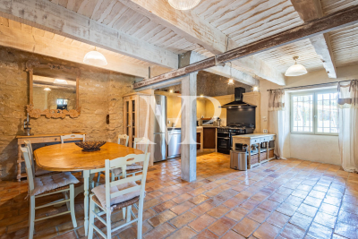 Villa à Ménerbes &agrave; louer à partir de 4 555 € / semaine, Photo 12