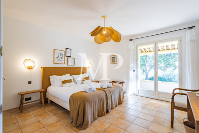 Villa à Gordes &agrave; louer à partir de 8 312 € / semaine, Photo 12