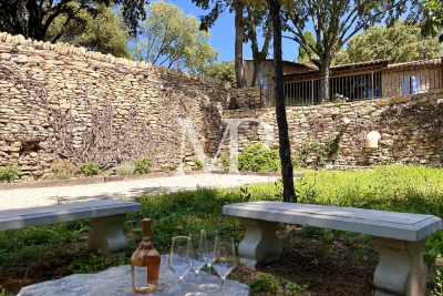 Villa à Gordes &agrave; louer à partir de 2 375 € / semaine, Photo 12