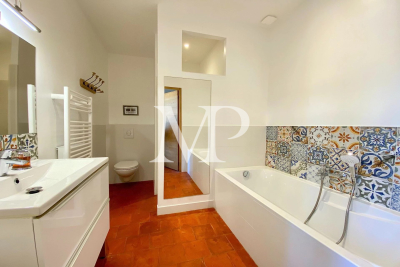 Villa à Taillades &agrave; louer à partir de 4 000 € / semaine, Photo 18