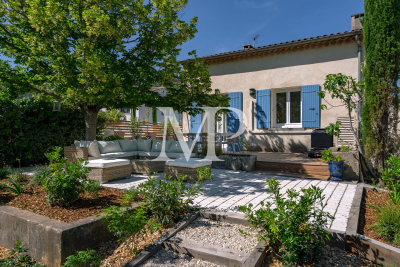 Villa à Maubec &agrave; louer à partir de 3 125 € / semaine, Photo 2