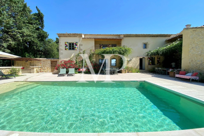 Villa à Taillades &agrave; louer à partir de 4 000 € / semaine, Photo 2