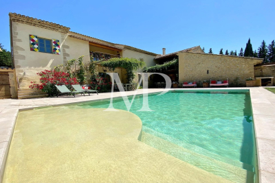 Villa à Taillades &agrave; louer à partir de 4 000 € / semaine, Photo 3