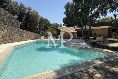 Villa à Gordes &agrave; louer à partir de 2 375 € / semaine, Photo 3