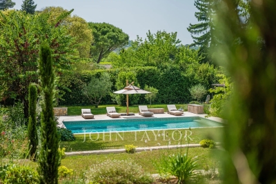 Villa in Valbonne for rental from 25 000 € / week, Photo 3