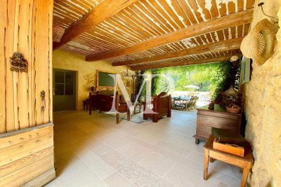 Villa à Taillades &agrave; louer à partir de 4 000 € / semaine, Photo 6
