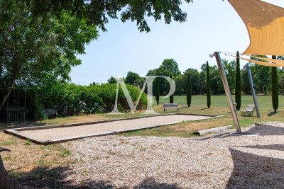 Villa à Ménerbes &agrave; louer à partir de 4 555 € / semaine, Photo 7