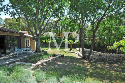 Villa à Gordes &agrave; louer à partir de 2 375 € / semaine, Photo 7