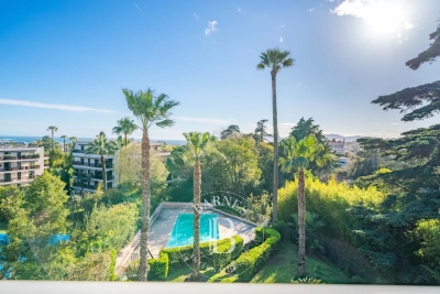 Appartement &agrave; vendre &agrave; CANNES  - 4 pi&egrave;ces - 179 m&sup2; 