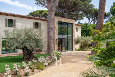 Villa à Gassin &agrave; louer à partir de 26 000 € / semaine, Photo 18