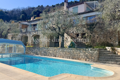 Maison &agrave; vendre &agrave; SPÉRACÈDES  - 6 pi&egrave;ces - 219 m&sup2; 