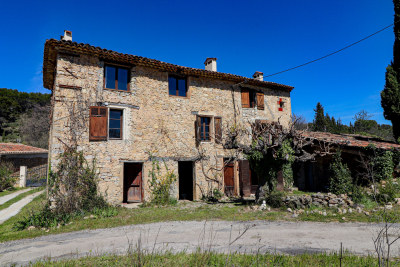 Maison &agrave; vendre &agrave; FLAYOSC  - 6 pi&egrave;ces - 165 m&sup2; 