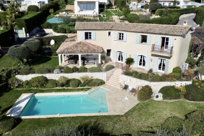 Maison &agrave; vendre &agrave; VENCE  - 6 pi&egrave;ces - 210 m&sup2; 