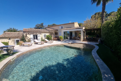 Maison &agrave; vendre &agrave; SIX-FOURS-LES-PLAGES  - 5 pi&egrave;ces - 160 m&sup2; 