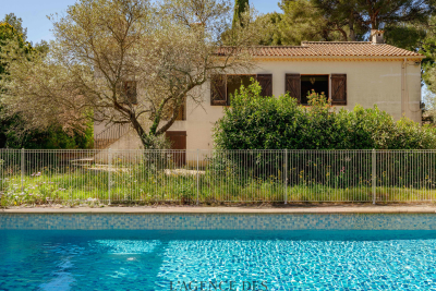 Maison &agrave; vendre 83110 sanary mer 