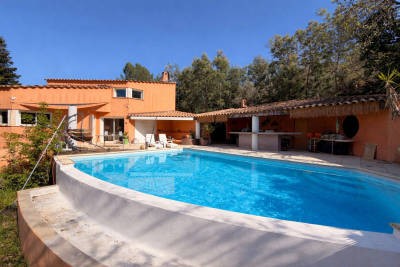 Maison &agrave; vendre &agrave; immobilier PIERREFEU-DU-VAR  - 4 pi&egrave;ces - 134 m&sup2; 