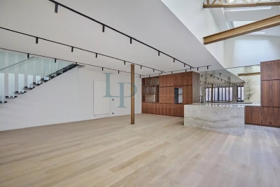 Maison &agrave; vendre &agrave; PARIS 18EME  - 6 pi&egrave;ces - 210 m&sup2; 