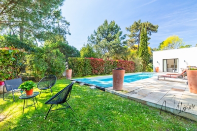 Maison &agrave; vendre &agrave; ANGLET La Rochefoucauld-Aguilera - 7 pi&egrave;ces - 350 m&sup2; 
