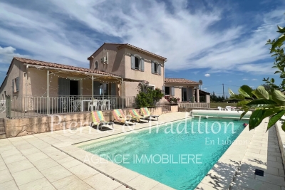 Maison &agrave; vendre &agrave; SIMIANE-LA-ROTONDE  - 5 pi&egrave;ces - 190 m&sup2; 