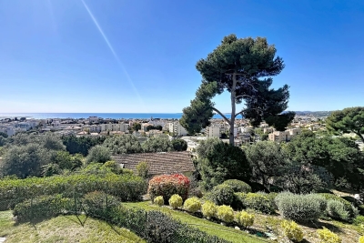Appartement &agrave; vendre &agrave; ST-LAURENT-DU-VAR  - 4 pi&egrave;ces - 90 m&sup2; 