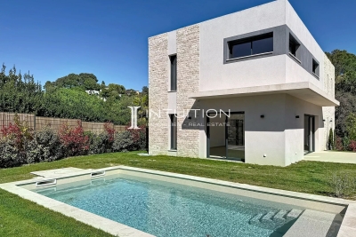 Maison &agrave; vendre &agrave; MOUGINS  - 4 pi&egrave;ces - 190 m&sup2; 