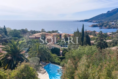 Maison &agrave; vendre &agrave; THÉOULE-SUR-MER  - 6 pi&egrave;ces - 180 m&sup2; 
