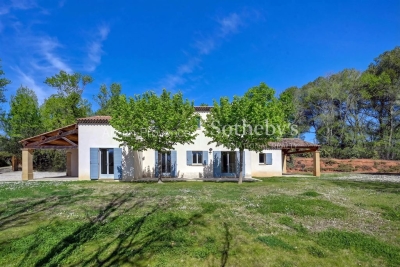 Maison &agrave; louer &agrave; AIX-EN-PROVENCE  - 6 pi&egrave;ces - 153 m&sup2; 