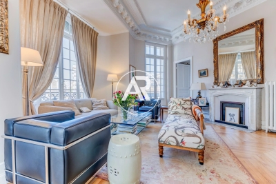 Appartement &agrave; vendre &agrave; NICE  - 5 pi&egrave;ces - 146 m&sup2; 