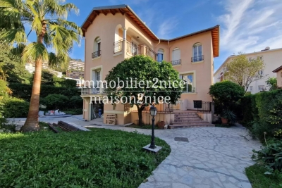Maison &agrave; vendre &agrave; NICE  - 10 pi&egrave;ces - 315 m&sup2; 