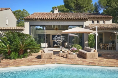 Villa in Mougins for rental from 19 000 € / week, Photo 2