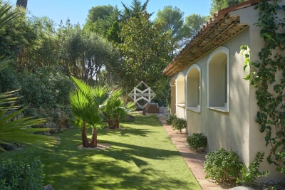 Villa in Mougins for rental from 19 000 € / week, Photo 5
