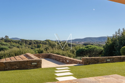 Maison &agrave; vendre &agrave; GRIMAUD  - 5 pi&egrave;ces - 180 m&sup2; 