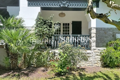 Maison &agrave; vendre &agrave; BIARRITZ  - 10 pi&egrave;ces - 300 m&sup2; 