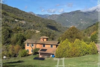 Maison &agrave; vendre &agrave; SOSPEL  - 8 pi&egrave;ces - 197 m&sup2; 