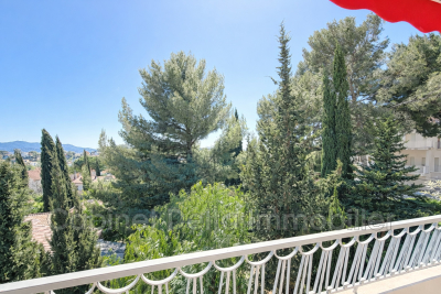 Appartement &agrave; louer &agrave; SANARY-SUR-MER  - 3 pi&egrave;ces - 89 m&sup2; 