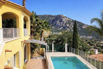 Maison &agrave; vendre &agrave; TOULON  - 7 pi&egrave;ces - 285 m&sup2; 