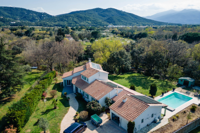 Maison &agrave; vendre &agrave; MONTESQUIEU-DES-ALBÈRES  - 7 pi&egrave;ces - 230 m&sup2; 
